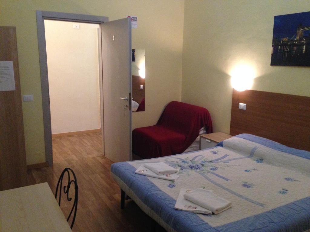 Bed and Breakfast Le Charme House 2 Рим Екстер'єр фото