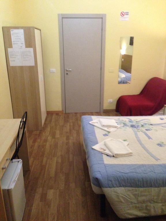 Bed and Breakfast Le Charme House 2 Рим Екстер'єр фото